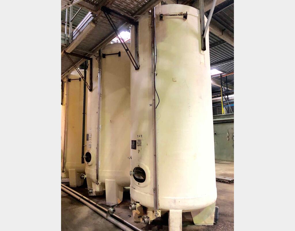 Cuve fibre cylindrique verticale - sur pieds