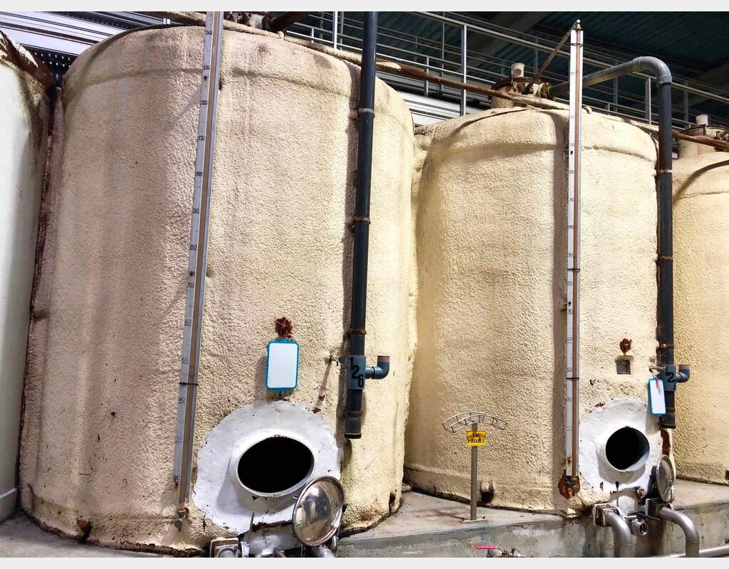 Vertical cylindrical fibre tank - Insulated flat bottom