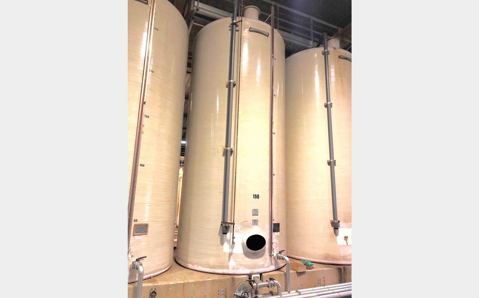 Cuve fibre cylindrique 300 HL (30000 litres)
