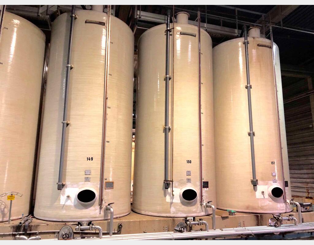 Cuve fibre cylindrique verticale - fond plat