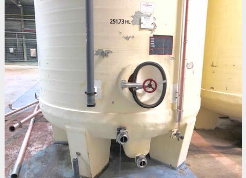 Vertical cylindrical fiber tank - On feet