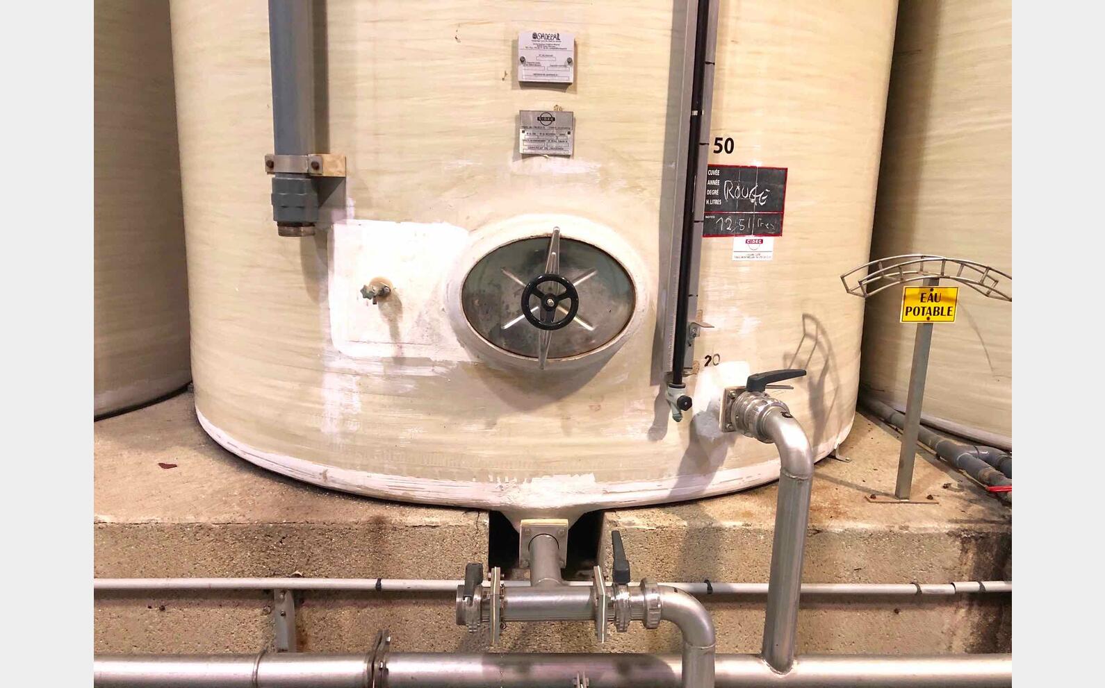 Cuve fibre cylindrique 285 HL (28500 litres)