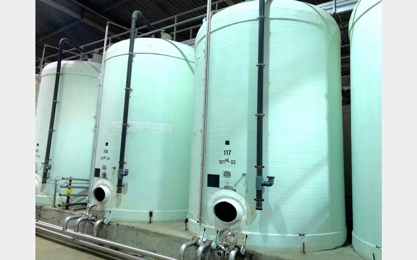 Cuve fibre cylindrique 300 HL (30000 litres) MIROIR BRAUTHITE SODIPIA