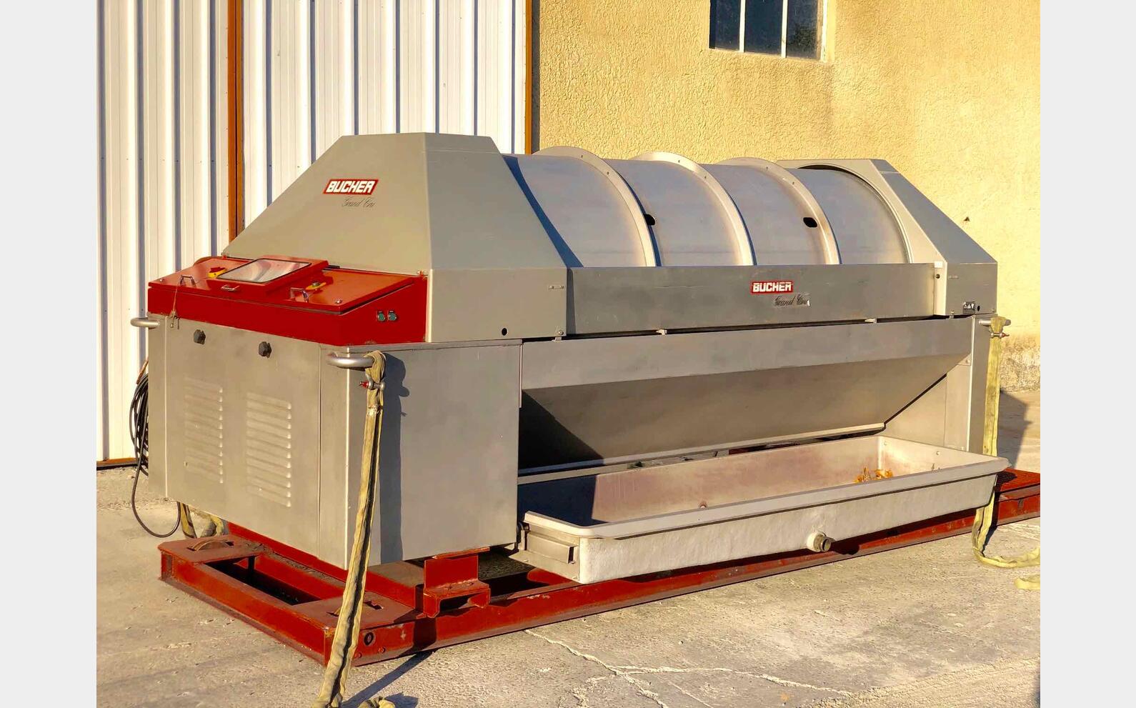 BUCHER - Pressoir 37 HL (3700 litres) BUCHER