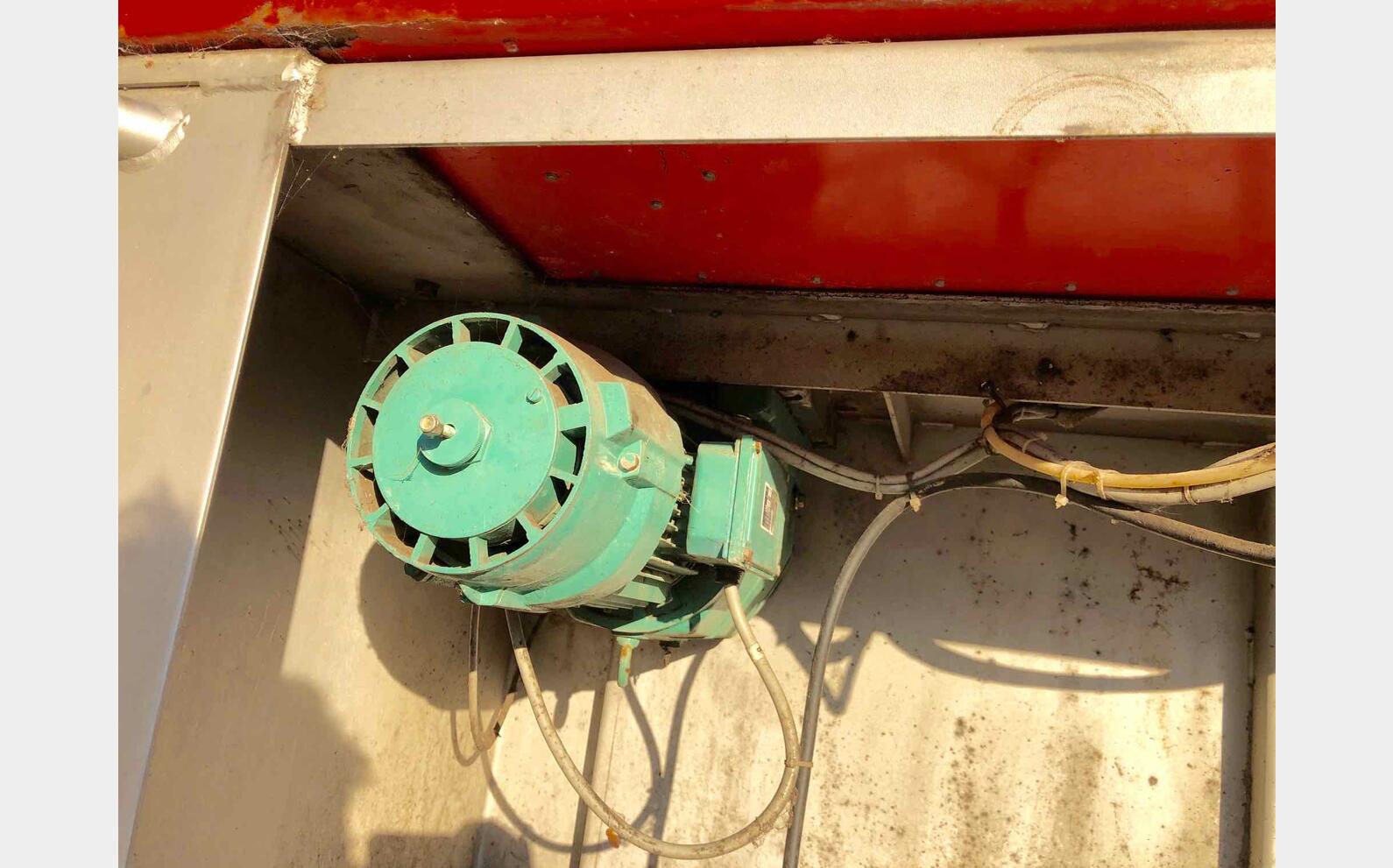 BUCHER - Press 37 HL (3700 liters) BUCHER