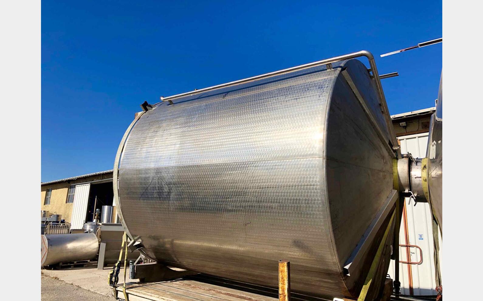 Stainless steel tank 200 HL (20000 liters)