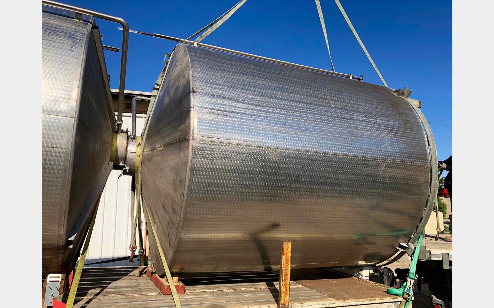 Stainless steel tank 200 HL (20000 liters)