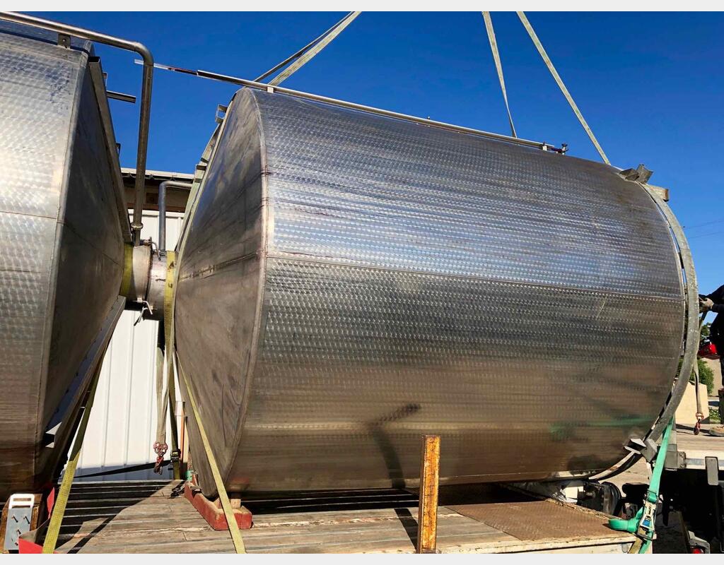 Stainless steel tank