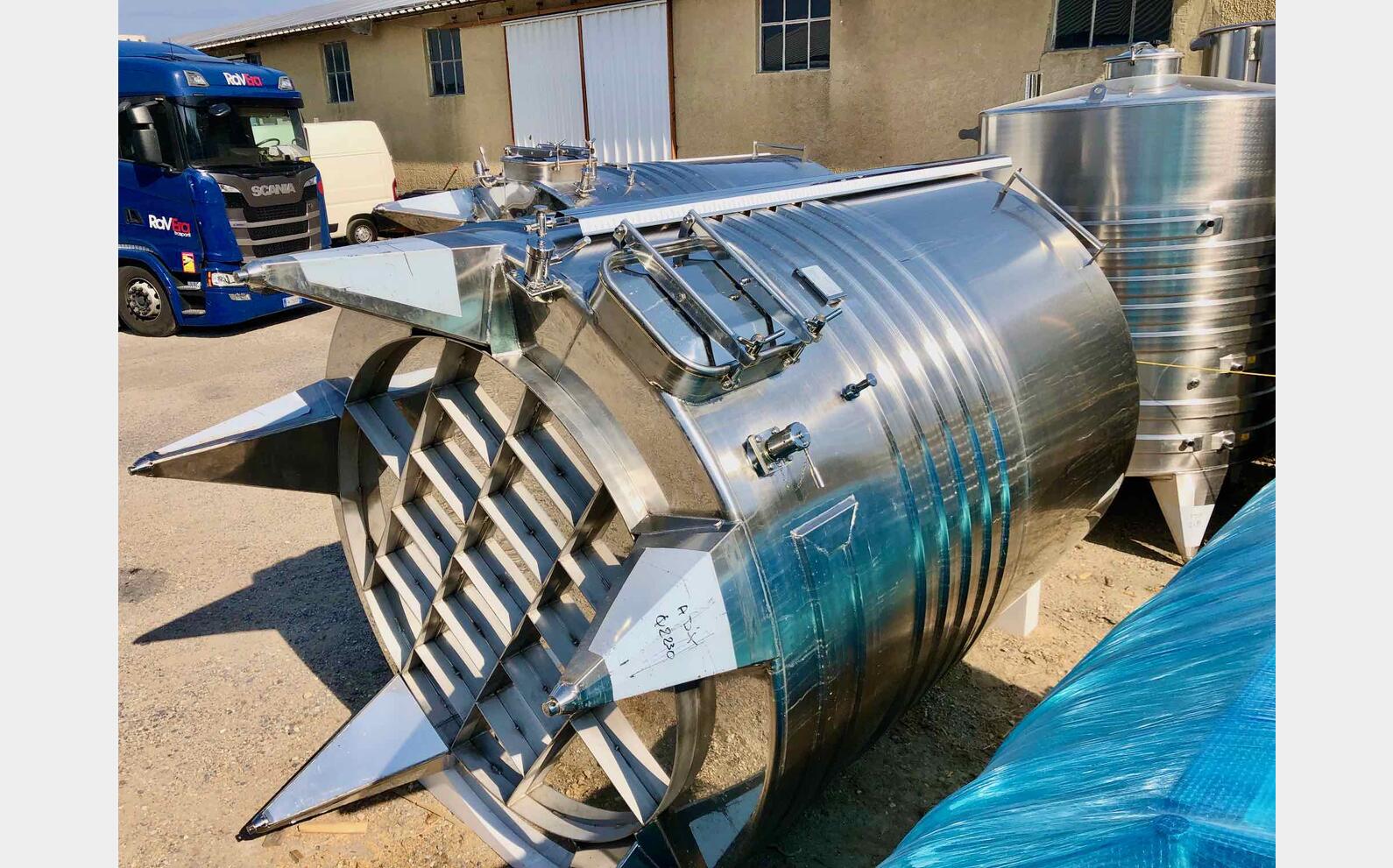 304 stainless steel tank 115 HL (11500 liters) ARSILAC