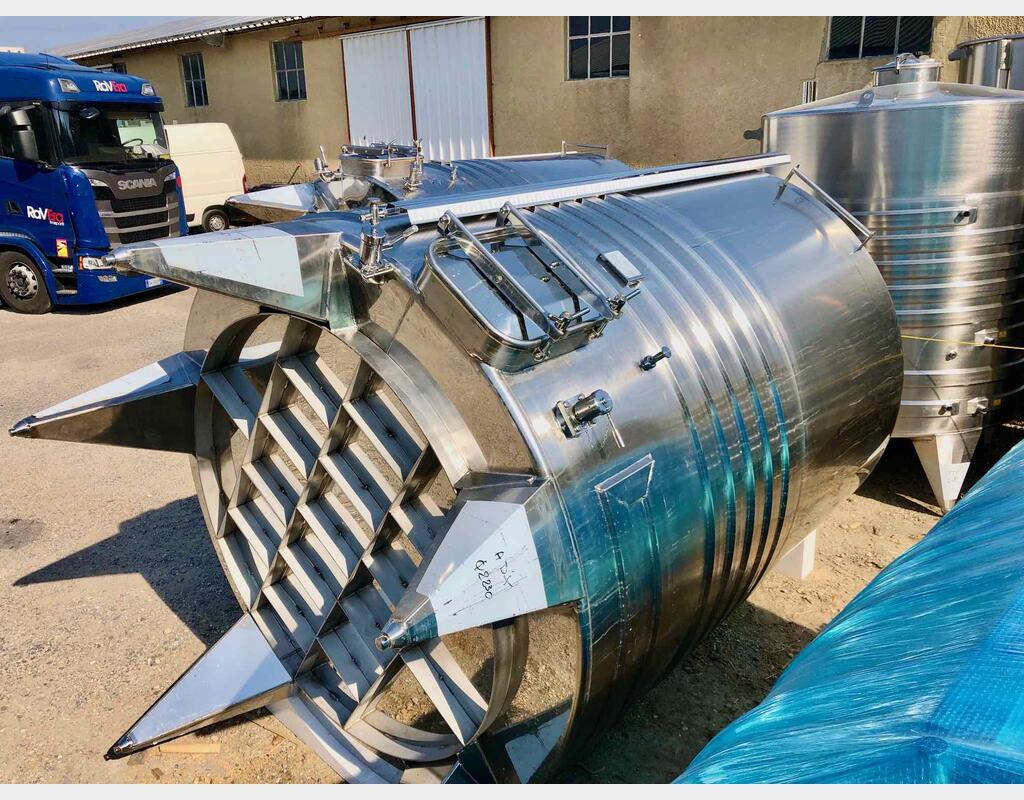 Cuve inox - Ferm&eacute;e 110.04 HL (11004 Litres) ARSILAC