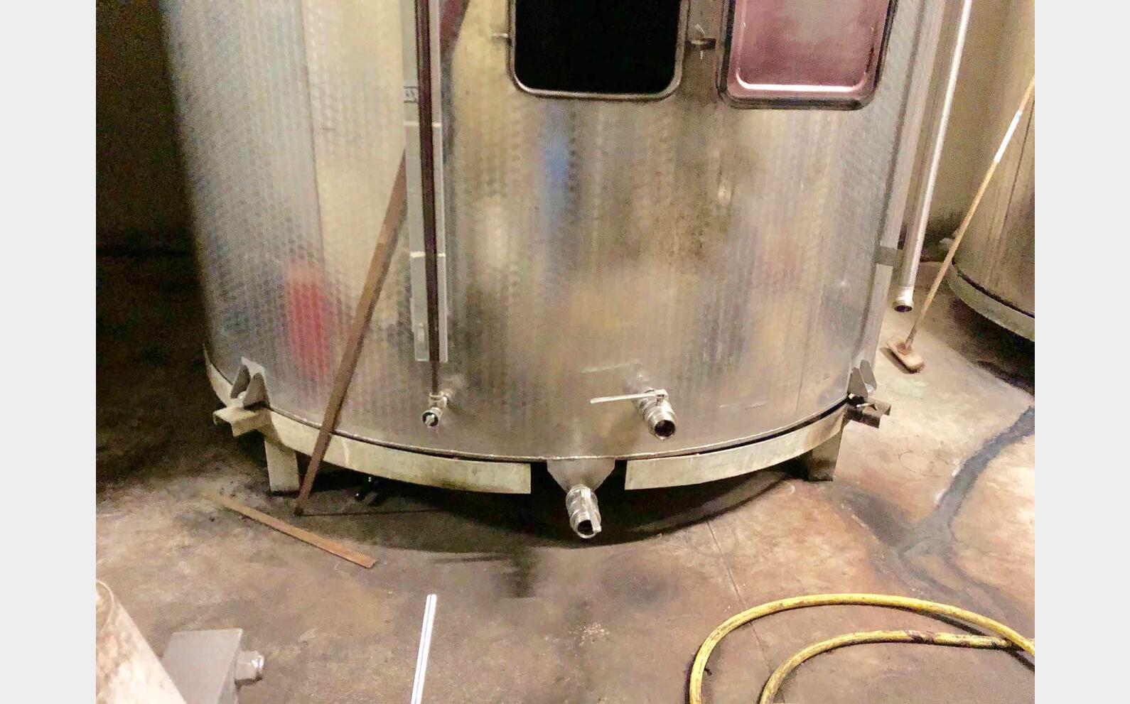 Stainless steel tank 200 HL (20000 liters)