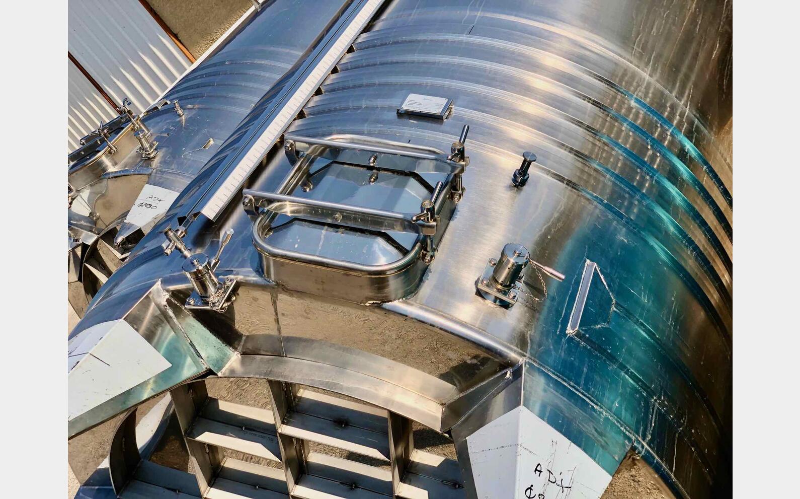 Cuve inox - Ferm&eacute;e 110.04 HL (11004 Litres) ARSILAC