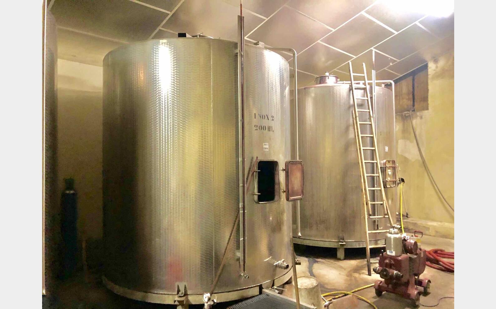 Cuve inox 200 HL (20 000 Litres)