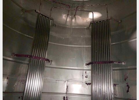 Cuve inox 280 HL (28 000 litres)