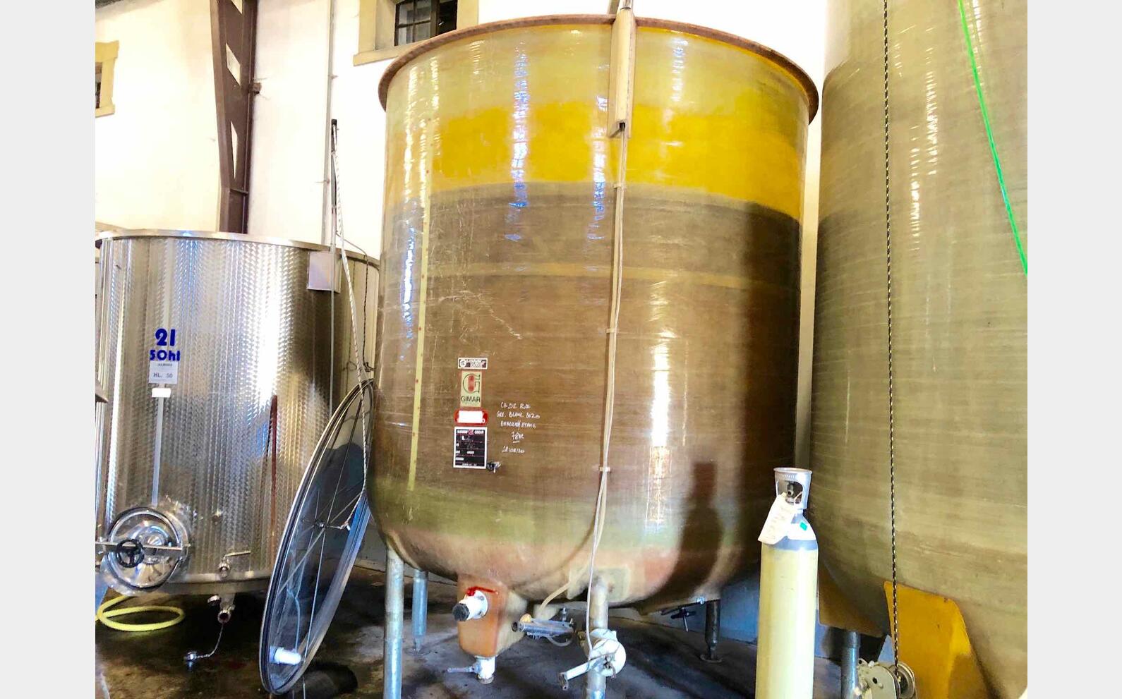 Fibreglass tank 100 HL (1 000 liters)