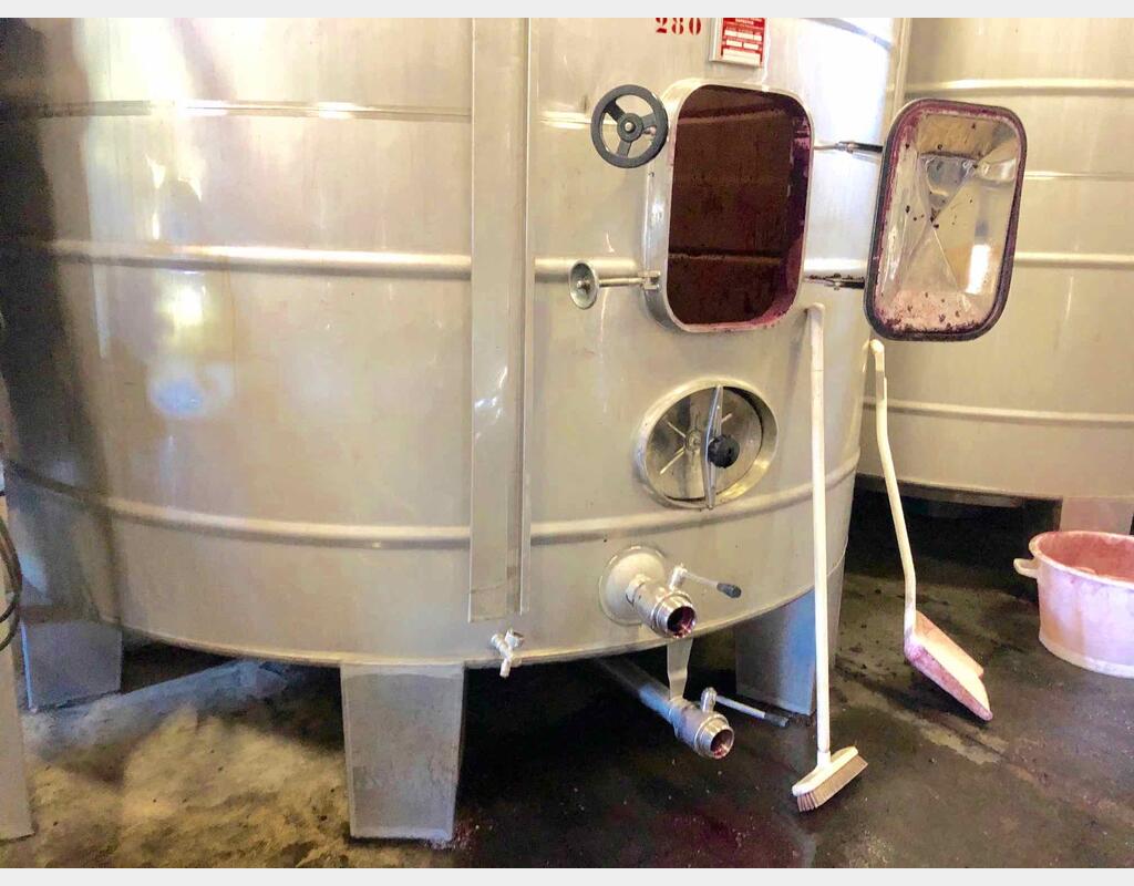 Stainless steel tank