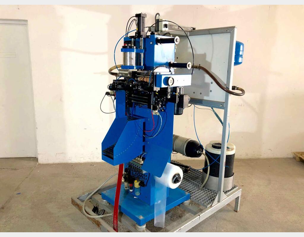 Packaging machine - For water bladder