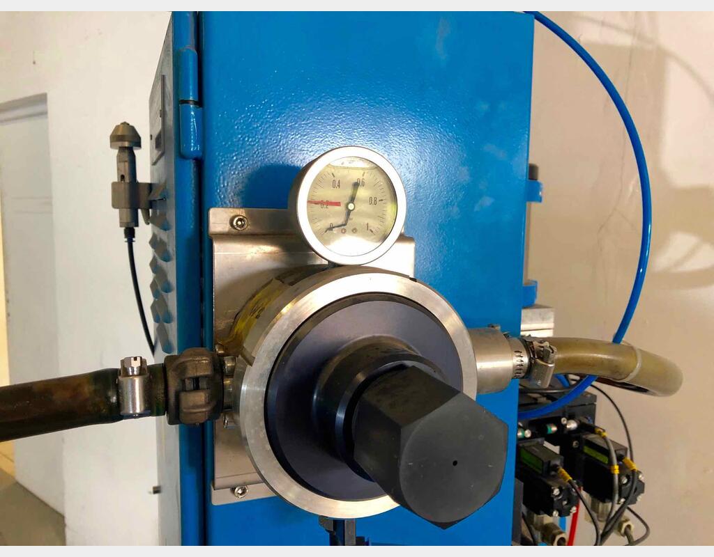 Machine de conditionnement Type : WL MINI FIX WATER-LINE