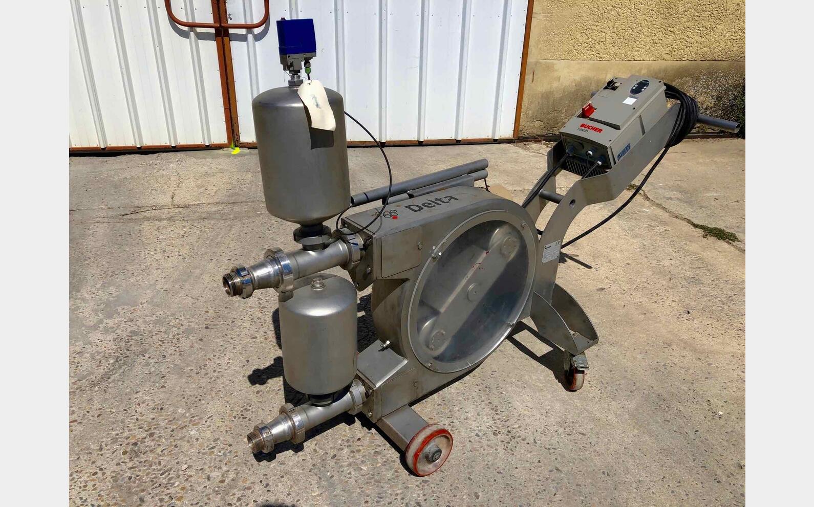 Peristaltic pump Flow rate from 55 to 170 HL/h BUCHER VASLIN