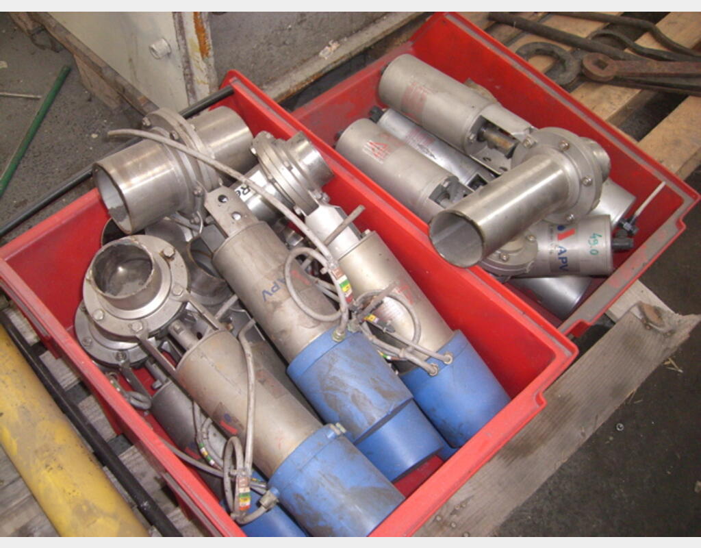 Lot de 11 vannes