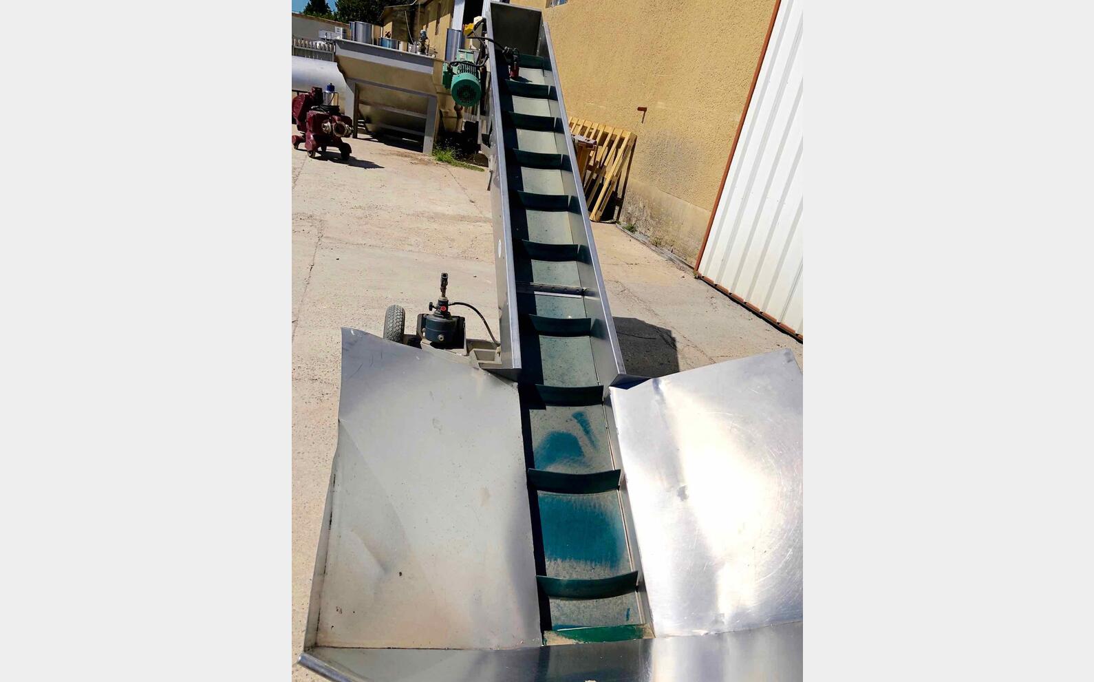 Elevator belt