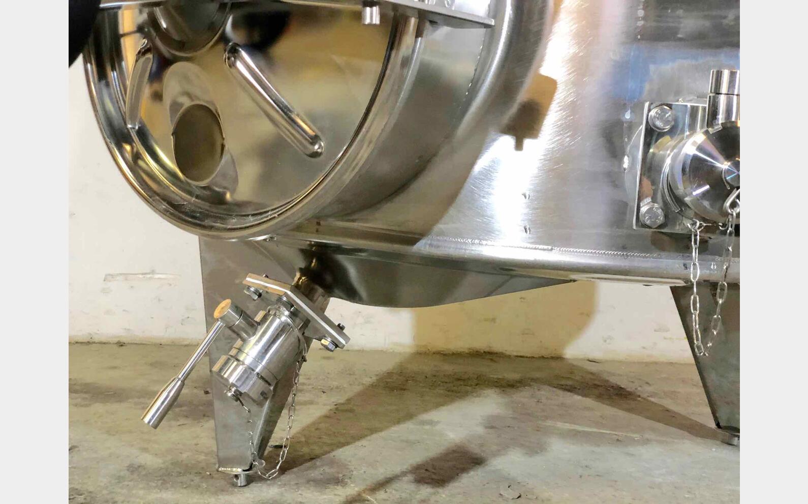 316 stainless steel tank - STOBP2500 25 HL (2 500 Liters) ARSILAC