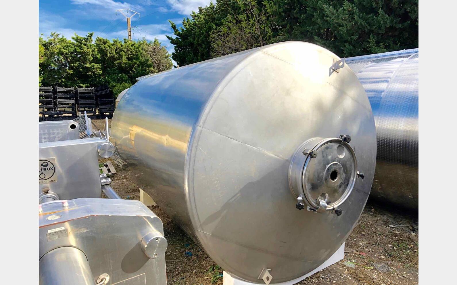 Stainless steel storage tank 100 HL (10 000 Liters)