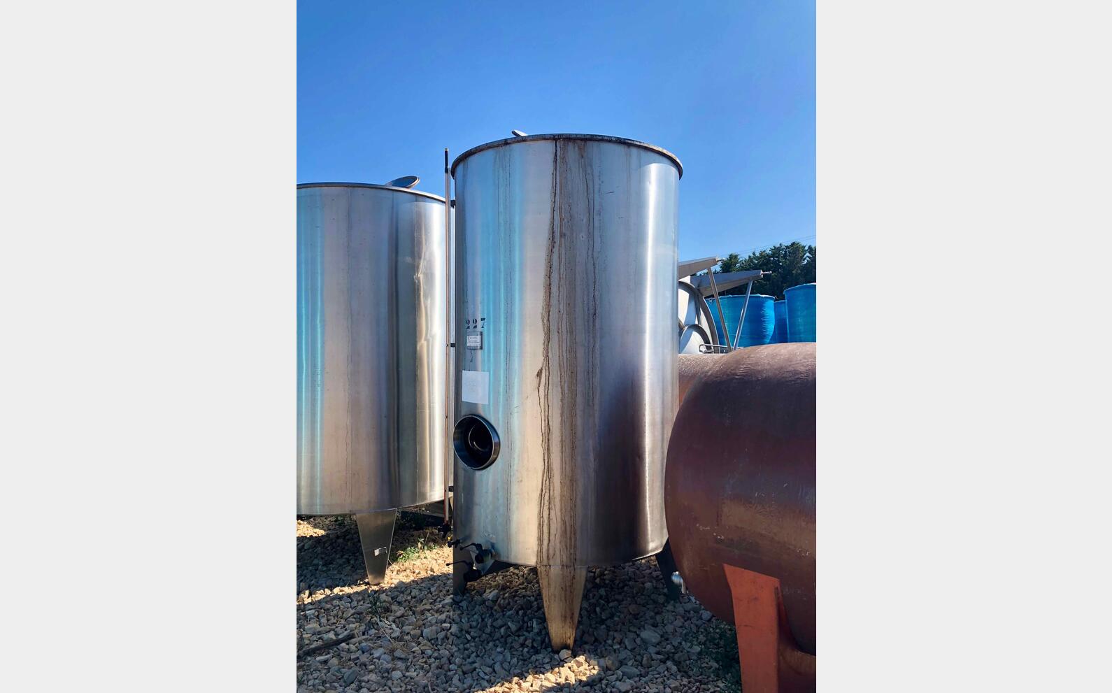 Stainless steel tank