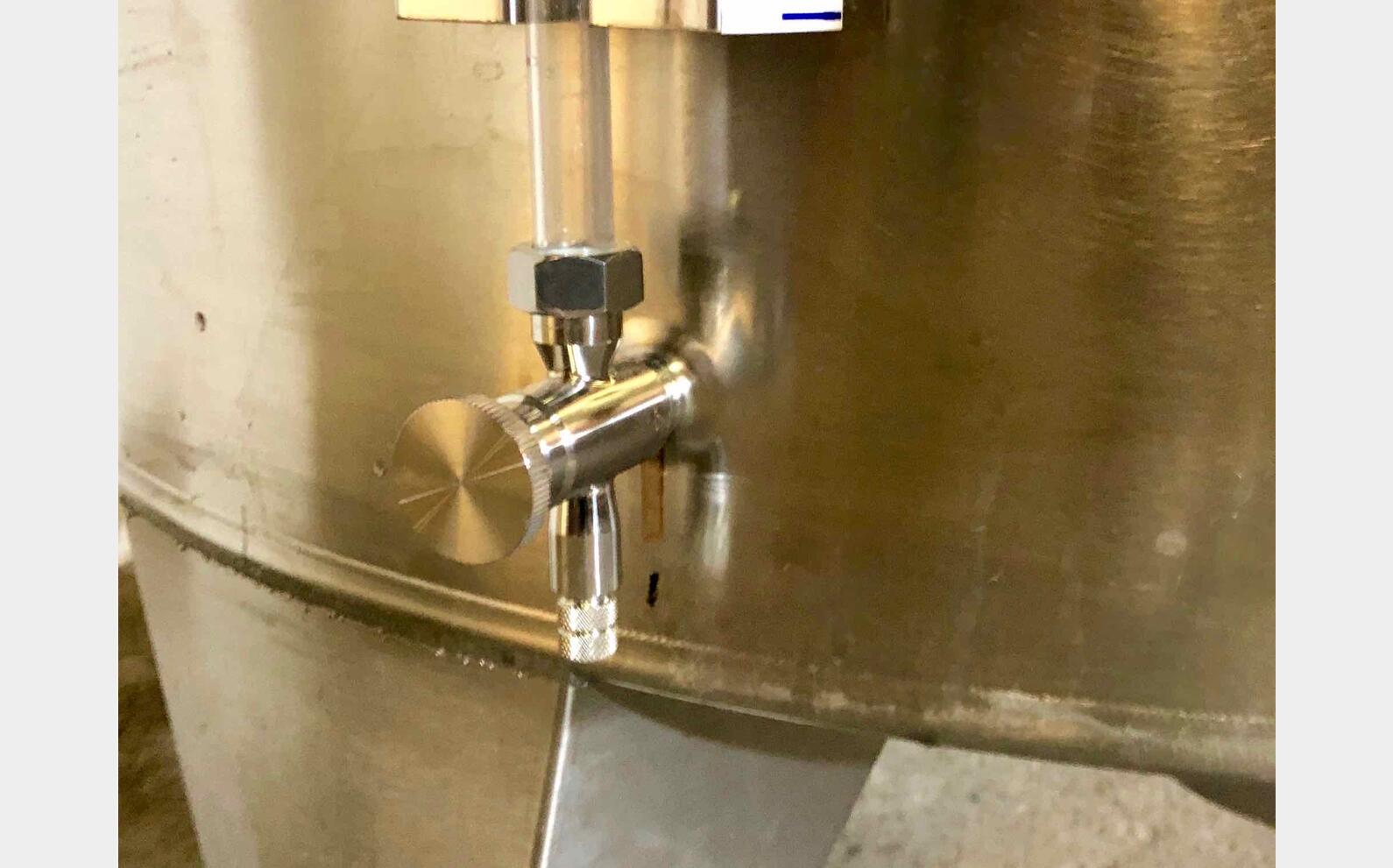 Cuve inox 304 - Nid d'abeilles 26.2 HL (2 623 litres) ARSILAC