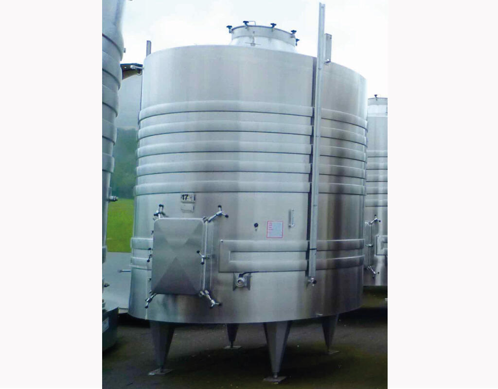 Cuve inox de vinification  - Fond plat incliné sur pieds