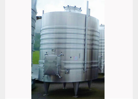 Cuve inox de vinification  - Fond plat incliné sur pieds