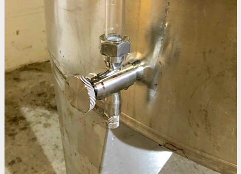 316 stainless steel tank - Closed - On feet - Model STOBP1000