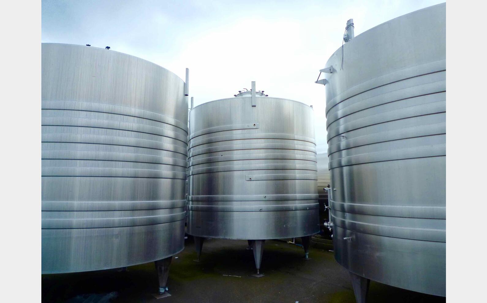 Stainless steel tank 172 HL (17 200 Liters) GUERIN