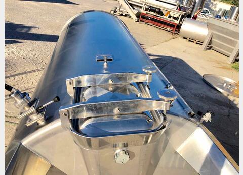 Stainless steel tank - Floating hat