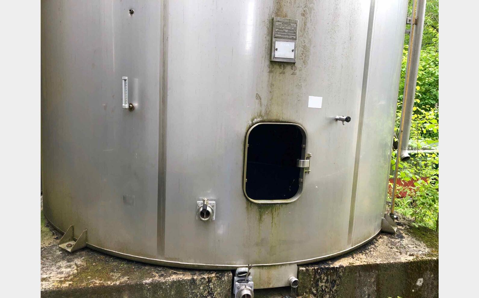 Cuve stockage inox 316L sur radier ETA