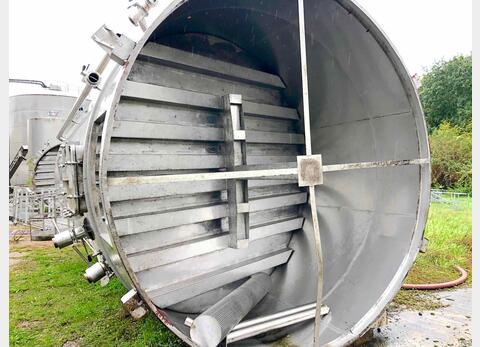 Stainless steel storage tank on skirt - 355 HL (35 500 Liters)