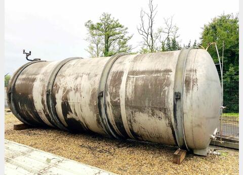 Closed 304 stainless steel storage tank - 335 HL (33 500 Liters)