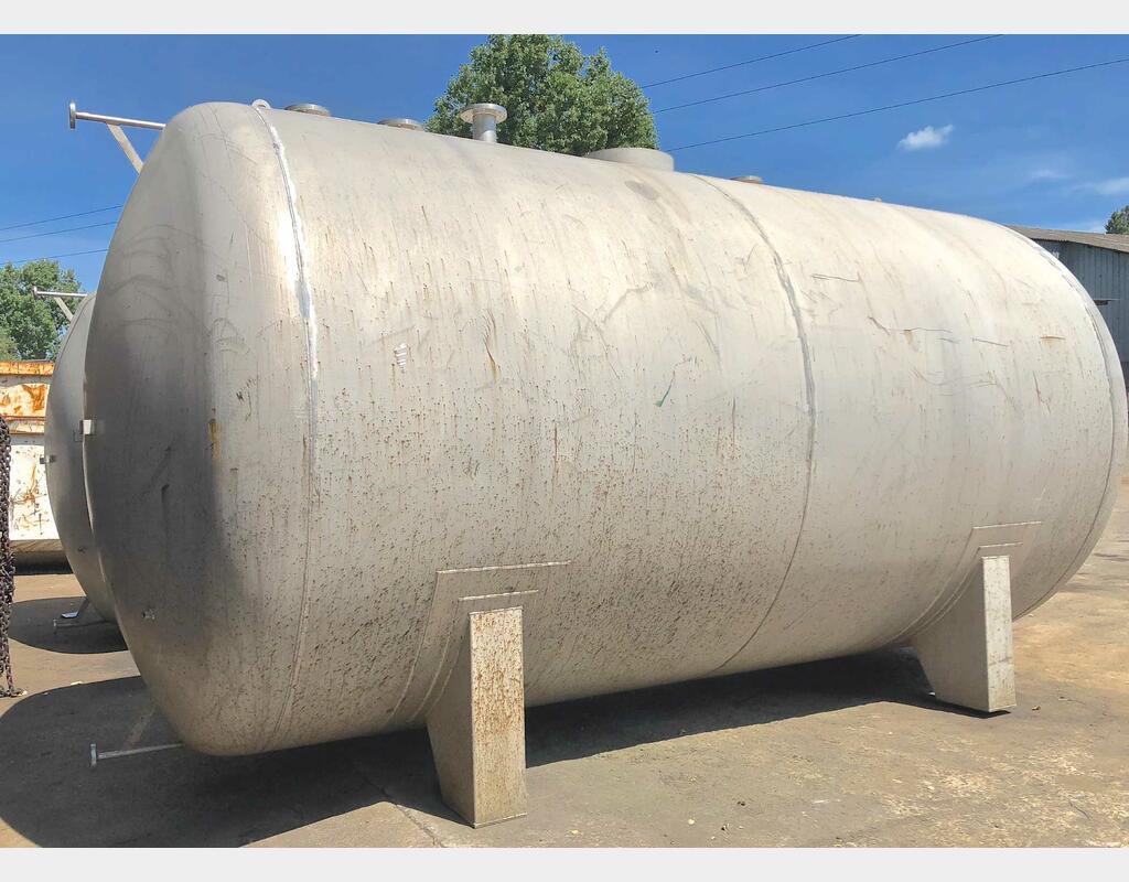 Horizontal stainless steel storage tank - 250 HL (25 000 Liters)