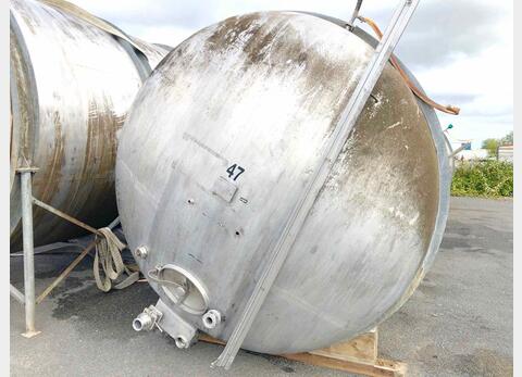 Closed 304 stainless steel storage tank - 335 HL (33 500 Liters)