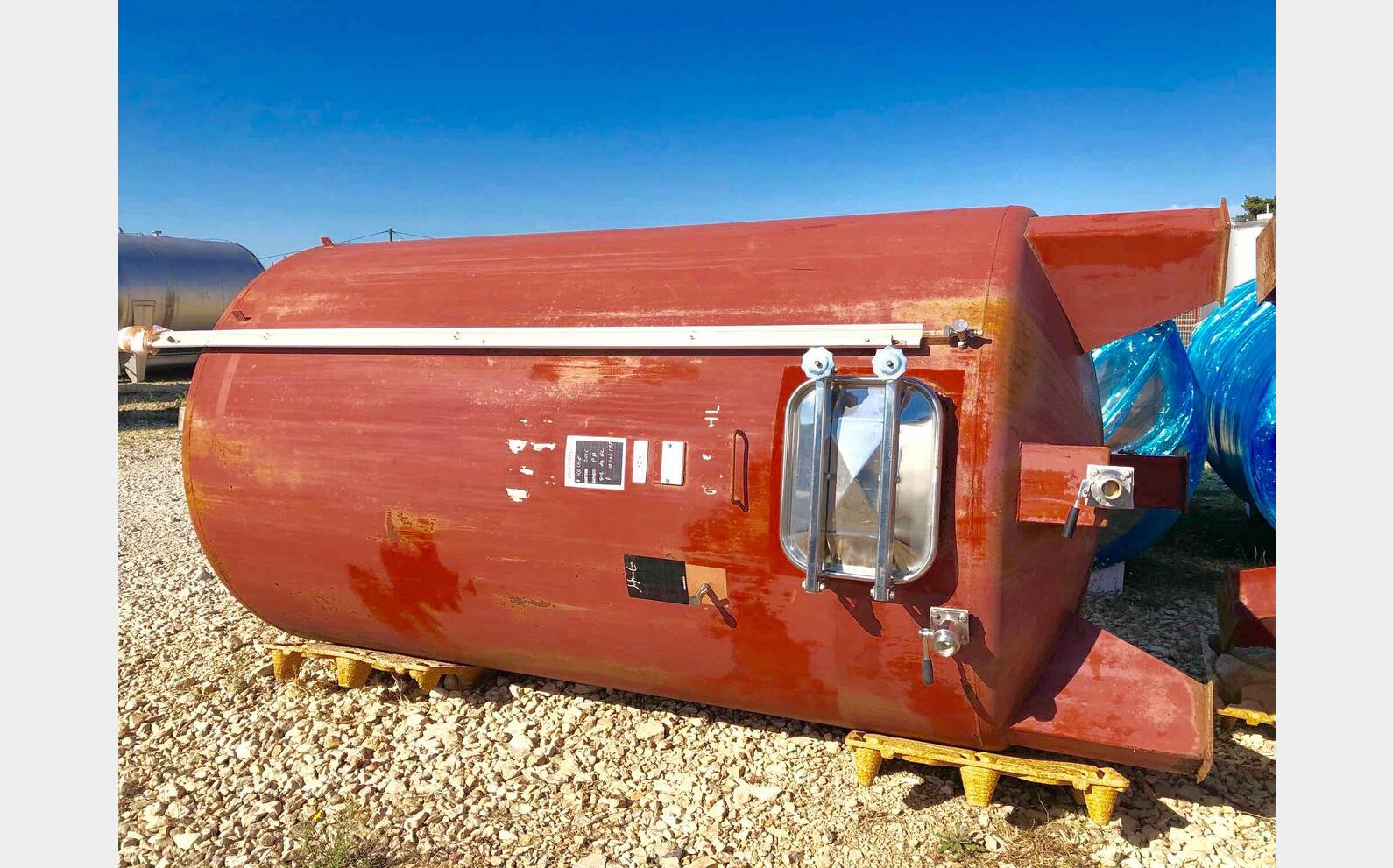 Cuve acier rev&ecirc;tu 95 HL (9 500 litres)