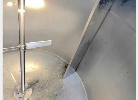 Cuve inox agit&eacute;e