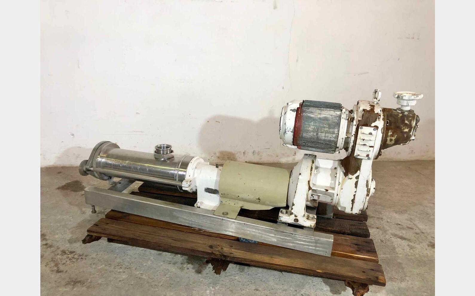 Excentrated rotor pump