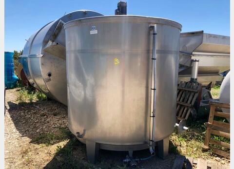 Stirred stainless steel tank