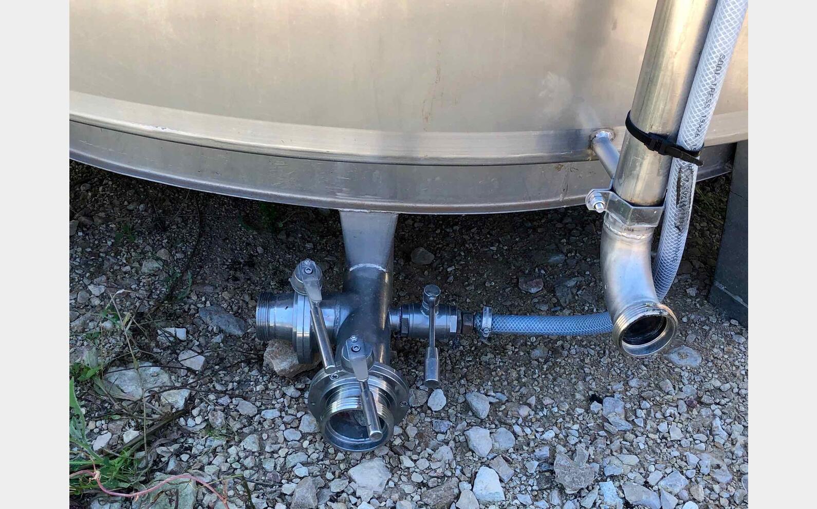 Cuve inox agit&eacute;e