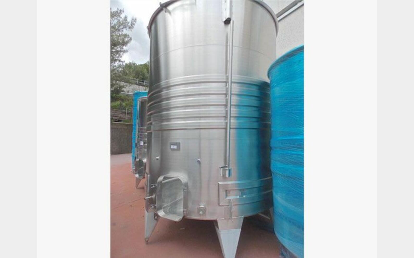 304 stainless steel tank - Inclined bottom - Floating hat - Model SPAIP SER 15000 A