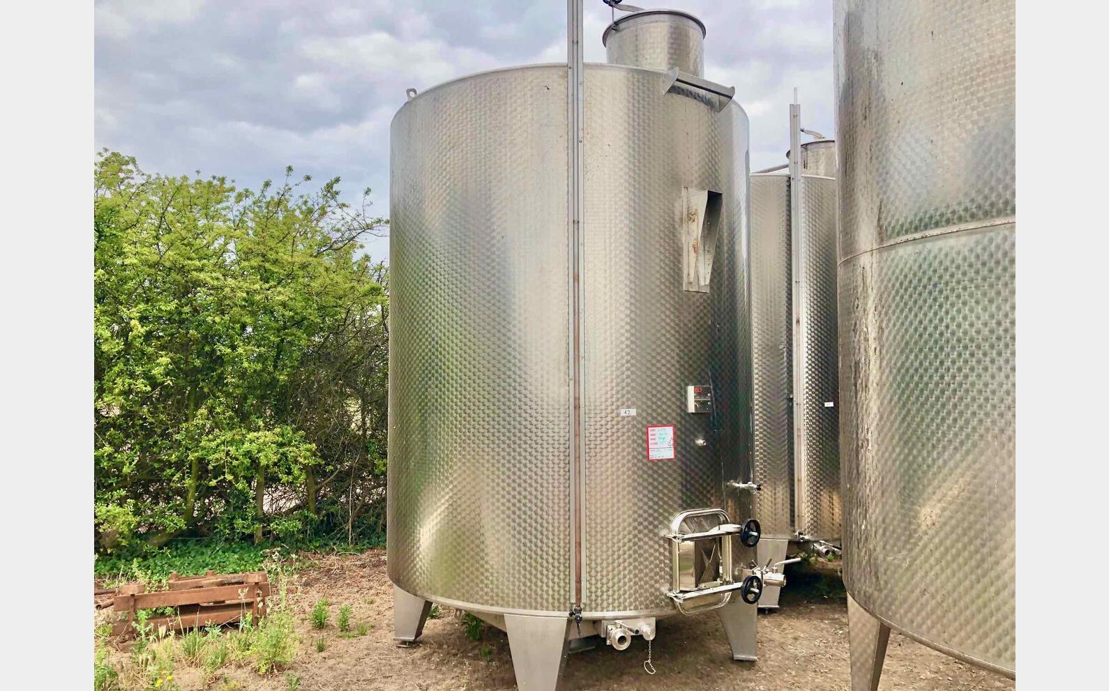 Cuve inox - Sur pieds 155 HL (15 500 litres) BCI