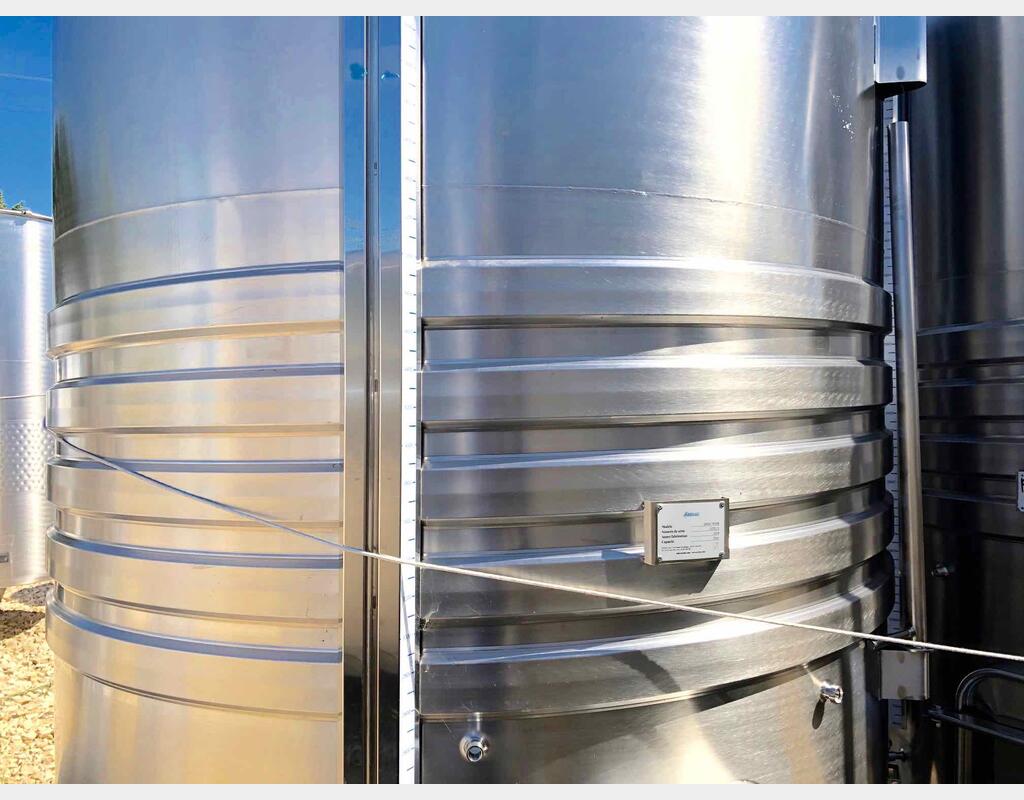 304 stainless steel tank - Model SPAIPSER7500B