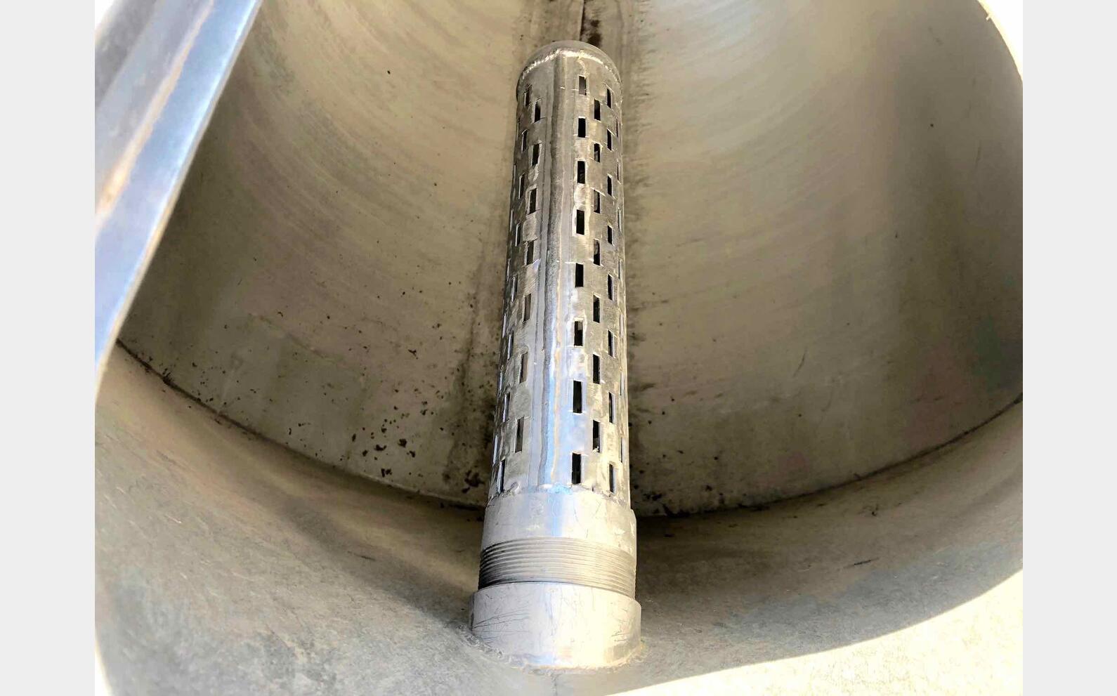 Stainless steel tank closed 45 HL (4500 liters)