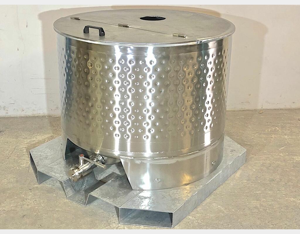 316 stainless steel tank - Model SBPM750