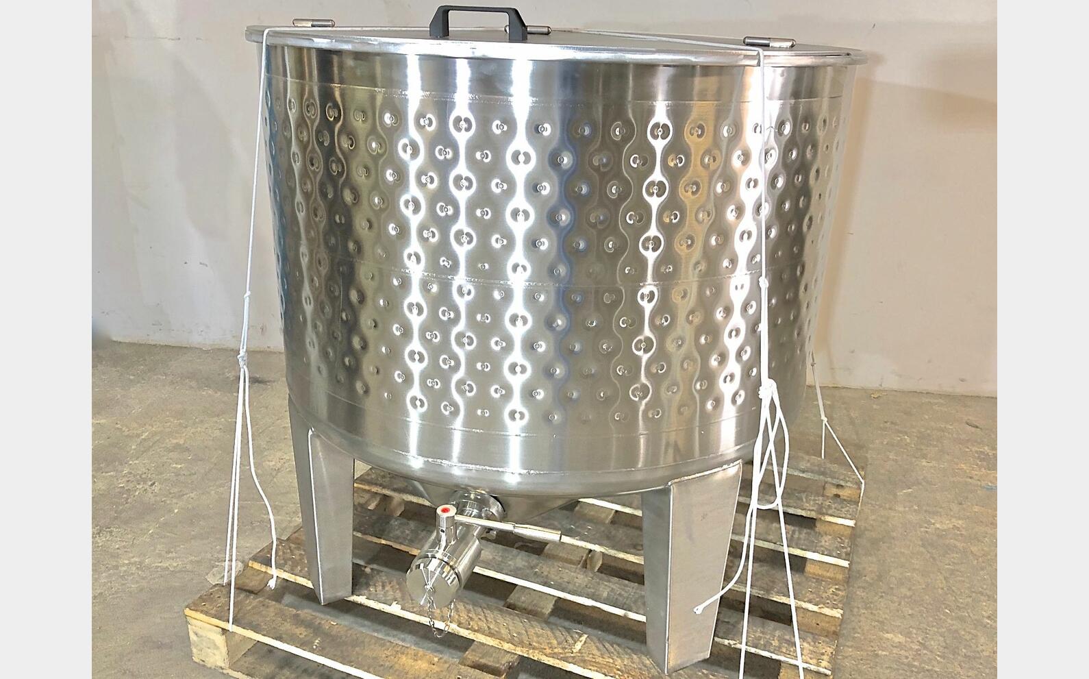 Cuve inox 316 thermor&eacute;gul&eacute;e sur pieds 6.45 HL (645 Litres) ARSILAC